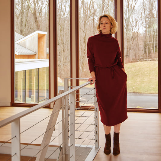 COZY HIGH NECK DRESS W/ POCKETS AND BELT - RUBY